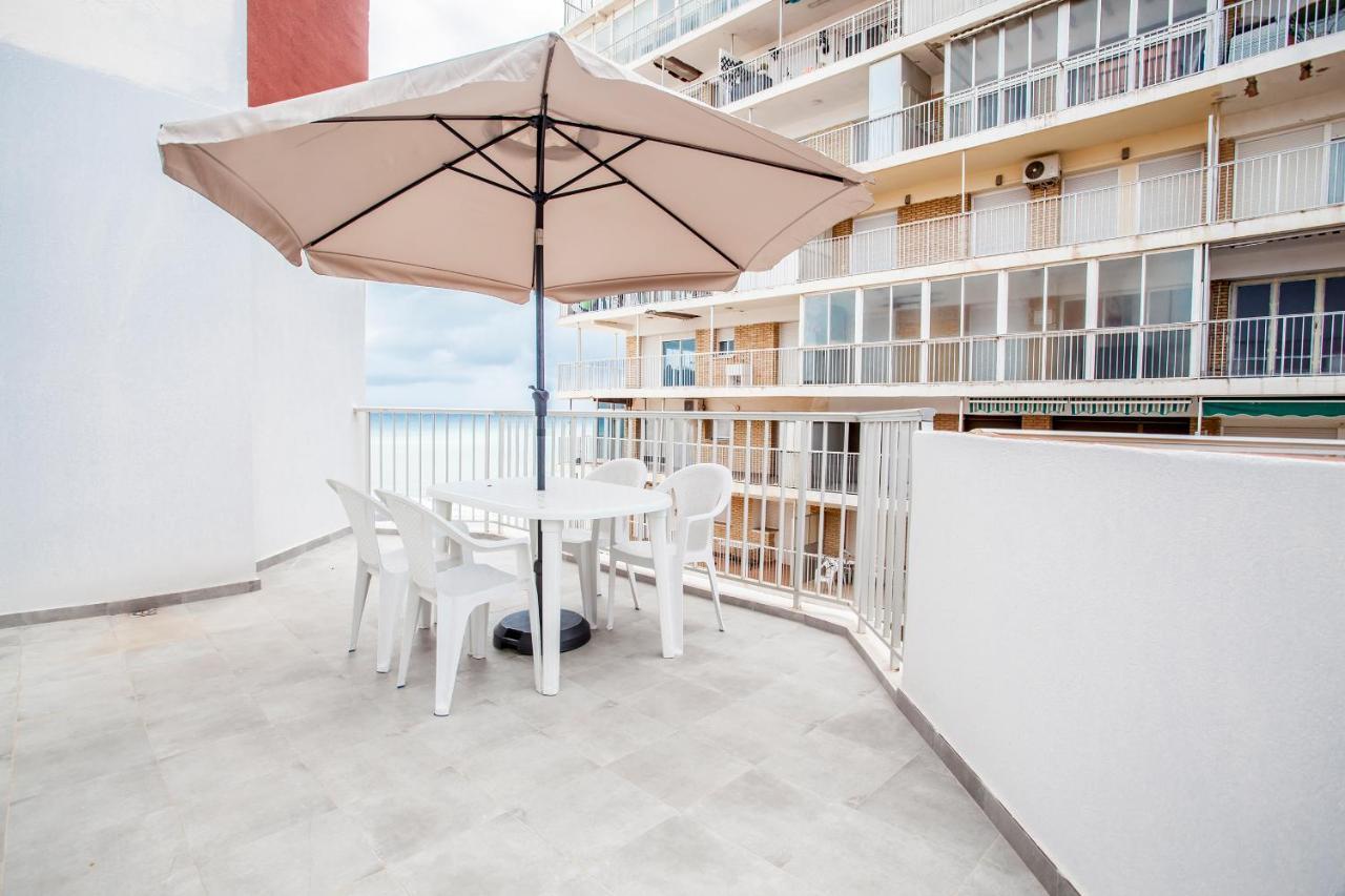 Atico Con Espectacular Terraza Y Vistas Al Mar Apartment Perello  Bagian luar foto